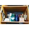 Image 1 : SHELF LOT OF COUNTRY STYLE DECORATIVE PIECES