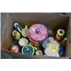 Image 2 : BOX OF DECORATIVE POTTERY WARE