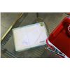Image 2 : VINTAGE SAMSONITE VANITY CASE WITH KEY AND VINTAGE HANKERCHIEFS