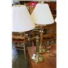 Image 2 : PAIR OF BRASS SWINGARM LAMPS W/SHADES