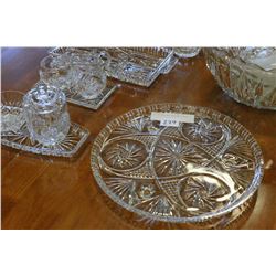 LOT OF CRYSTAL SERVING PIECES