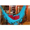 Image 1 : BLUE HAMMOCK WITH HARDWARE