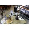 Image 1 : LARGE LEADED SLAG GLASS CHANDELIER