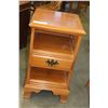 Image 1 : MAPLE 1-DRAWER NIGHTSTAND