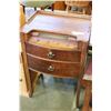 Image 1 : ANTIQUE RADIO CABINET ONLY