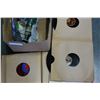 Image 2 : LOT OF RECORDS AND ALRAM CLOCK LAMP