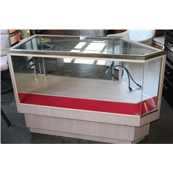 GLASS ILLUMINATED DISPLAY CABINET