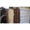 Image 1 : Area rug, approximately 5 x 8
