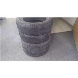 Set of 4 Goodyear tires P225/60/R17