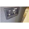 Image 4 : 2 large Yamaha speakers