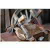 Image 2 : Antique Pack Saddle