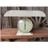 Image 1 : Antique Baby Scale