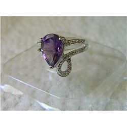 RING - OVERSIDED 4CT PEAR FACETED AMETHYST & 2 DIAMONDS IN STERLING SILVER SETTING - INCLUDES CERTIF