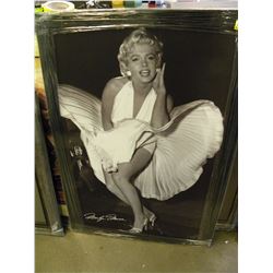 24913 - NEW MARYLIN PRINT