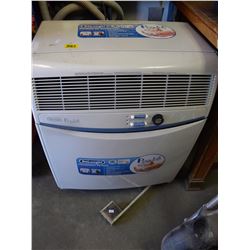 DELONGHI PORTABLE AIR CONDITIONER 10,000 BTU