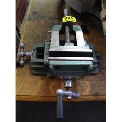 SLIDING GREEN BENCH VICE