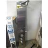 Image 1 : ROMAN SHADE/STAINLESS RESTURAUNT SPRAYER STATION