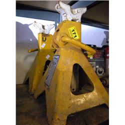 2X 3 TON JACK STANDS