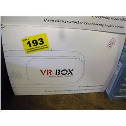 BOXED VIRTUAL REALITY HEADSET FOR SMARTPHONE