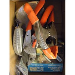 BOX OF MISC SMALL TOOLS