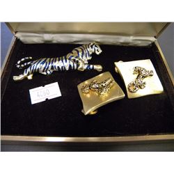 PAIR OF GOLD TIGER EARRINGS/PENDANT