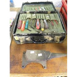 SMALL TRAVEL CASE WITH CONTENTS
