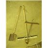 Image 1 : 3 GARDENING TOOLS