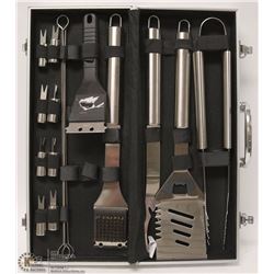 17-PC BBQ SET IN METAL CASE - INCLUDES: