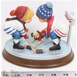 BRADFORD EXCHANGE "FACE OFF" 1ST ISSUE