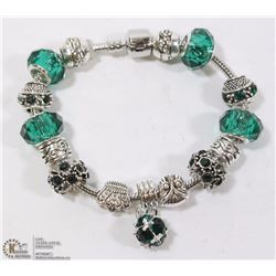 PANDORA STYLE BRACELET W/ GREEN GLASS AND SILVER