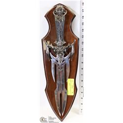 FANTASY KNIFE WITH HANG ON THE WALL DISPLAY