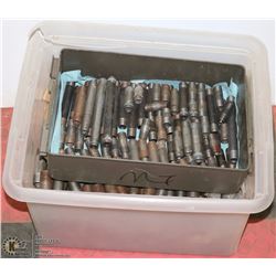 BOX OF VARIOUS SIZES OF GAS FITTING NIPPLES