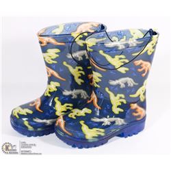 PAIR OF BOYS LITE-UP RUBBER BOOTS SIZE 5