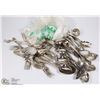 Image 1 : FLAT OF ASSORTED SILVERWARE