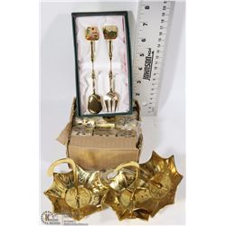 BRASS ART WARE SET OF 3 UMBRELLA'S