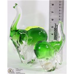 SET OF ART GLASS ELEPHANTS 8 INCHES TALL AND 6 INC