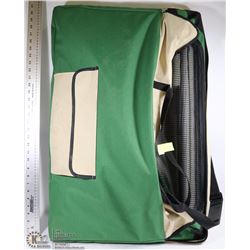 DUCKS UNLIMITED PORTABLE DOG PEN IN CASE