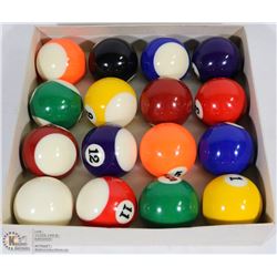 BILLIARD BALL SET