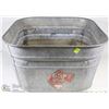 Image 1 : VINTAGE GALVANIZED METAL TUB