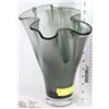 Image 1 : ART GLASS VASE