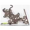 Image 1 : LOT OF 2 CAST IRON OUTDOOR HORSE WALL HANGINGS