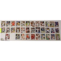 TOPPS BASEBALL CARDS