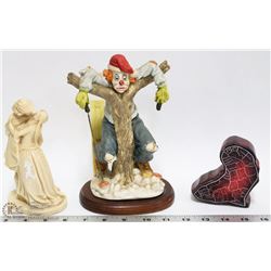 LOT OF VINTAGE AND COLLECTIBLE ITEMS