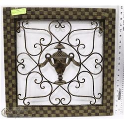 METAL AND WOOD WALL HANGING DISPLAY