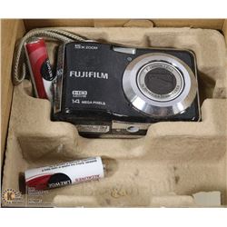 FUJI FILM 14 MP DIGITAL CAMERA