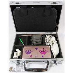 NINTENDO DS LITE W/INSTRUCTION BOOK ,