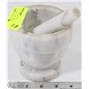 Image 1 : MARBLE MORTAR AND PESTLE