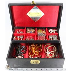 ESTATE JEWELLERY BOX WITH CONTENTS
