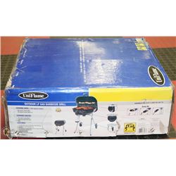 NEW UNIFLAME OUTDOOR PROPANE  BARBECUE