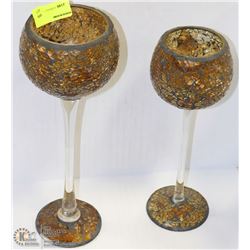 PAIR OF DECORATIVE CRACKLE GLASS CANDLESTICKS